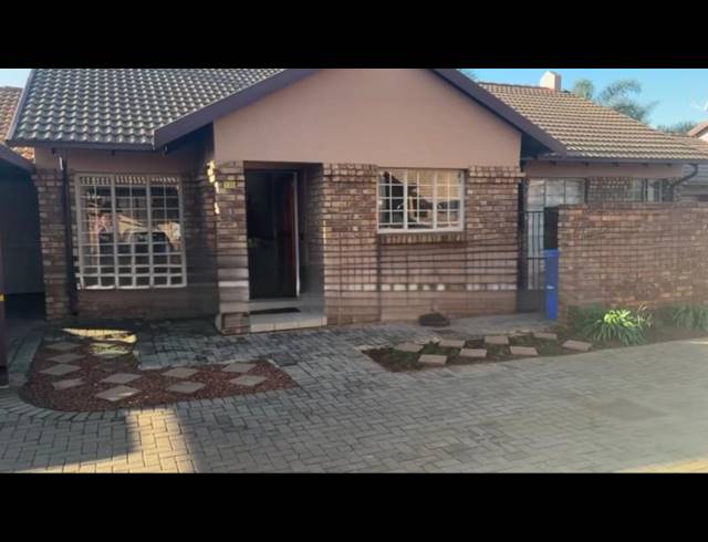 3 BEDROOM PROPERTY TO RENT IN PIERRE VAN RYNEVELD
